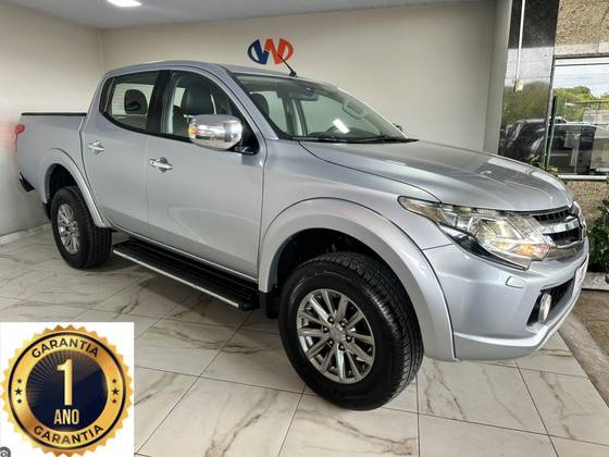 MITSUBISHI L200 TRITON 2.4 16V TURBO DIESEL SPORT HPE-S CD 4P 4X4 AUTOMÁTICO